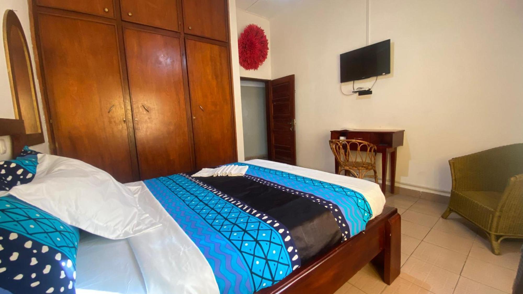 Fiiaa Hotel Yaounde Exterior photo