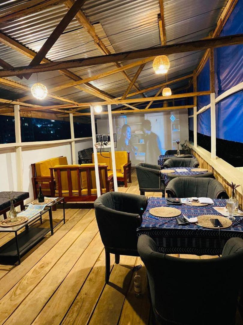 Fiiaa Hotel Yaounde Exterior photo